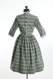 Vintage 1950s XS Green Edelweiss Hearts Alpine Pattern Full Skirt Shirtwaist Dress