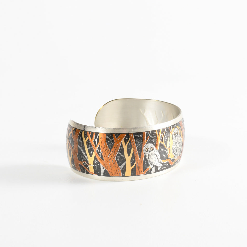 Cameo - Feather Bezel Cuff Bracelet – The Debonair Collection